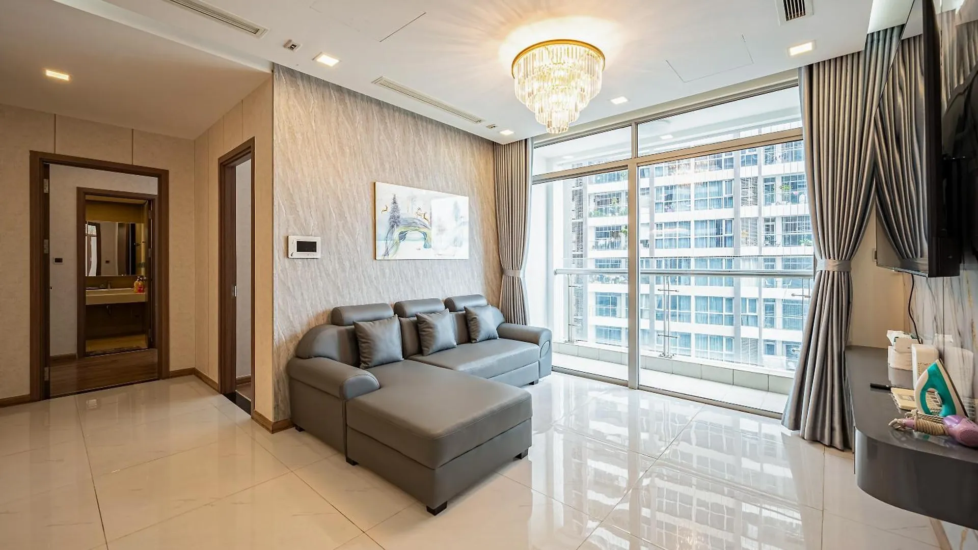 Vinhomes Landmark Condotel Suite Ho Chi Minh City Apartment