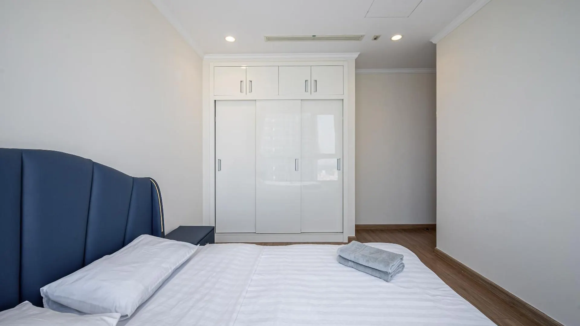 Apartment Vinhomes Landmark Condotel Suite Ho Chi Minh City