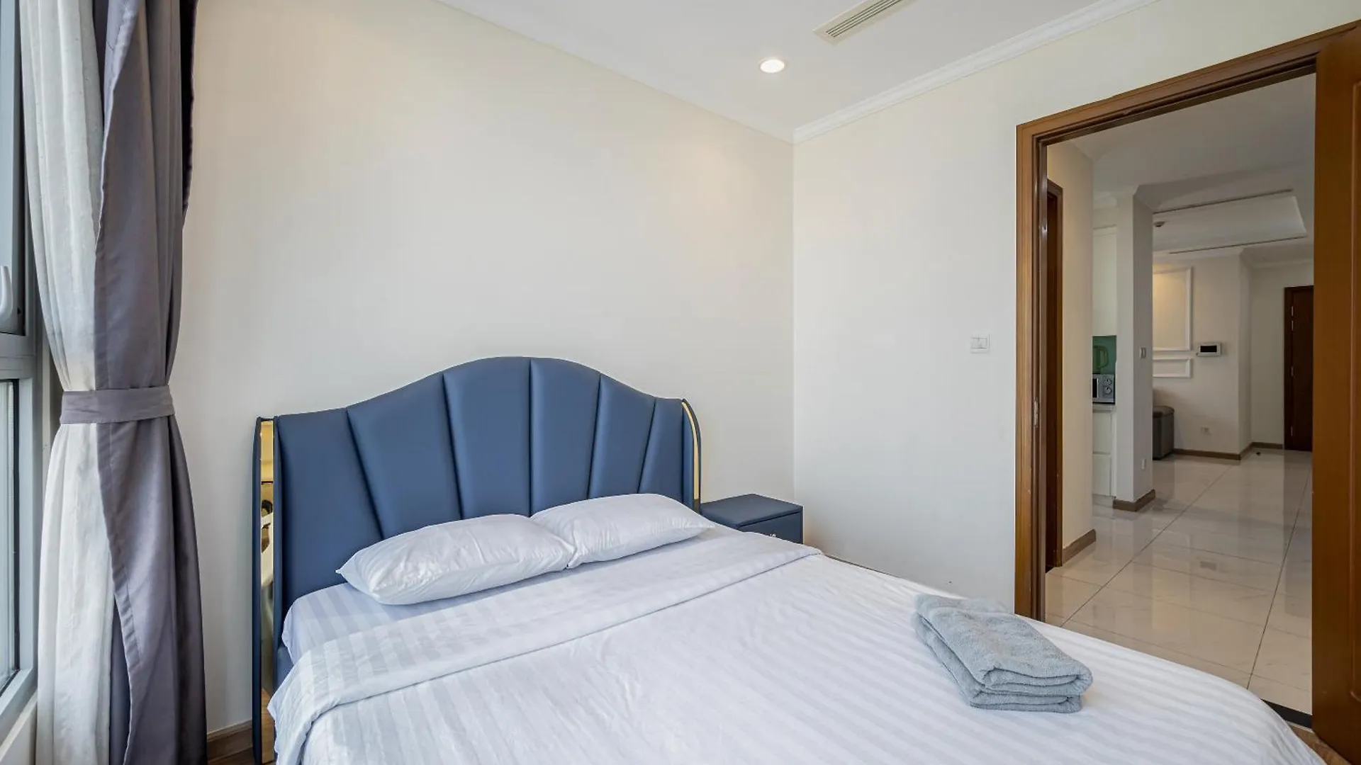 Vinhomes Landmark Condotel Suite Ho Chi Minh City Apartment