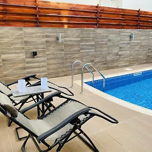  Villa Gaia - 4 Bedroom House In Cyprus
